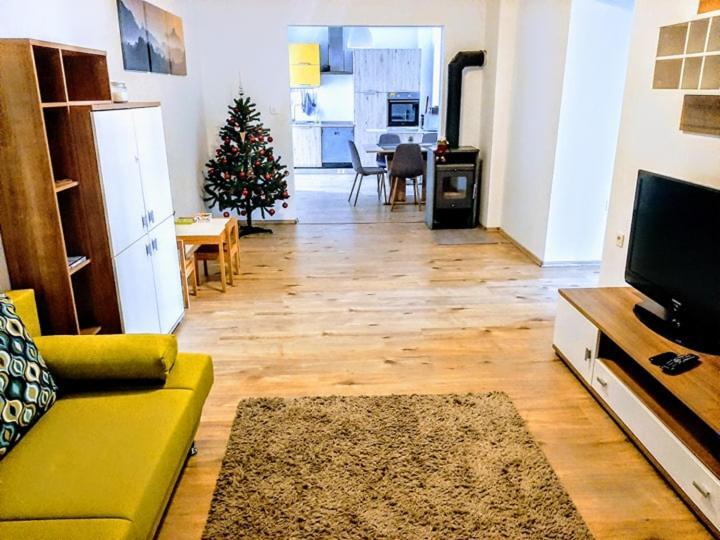 Zoe Apartment Maribor Bagian luar foto